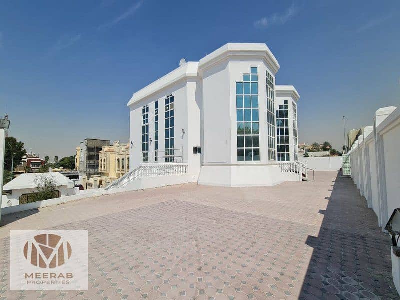 Large Corner Villa With 5 Beds For Rent In Mirdif. Large Corner Villa With 5 Beds For Rent In Mirdif.