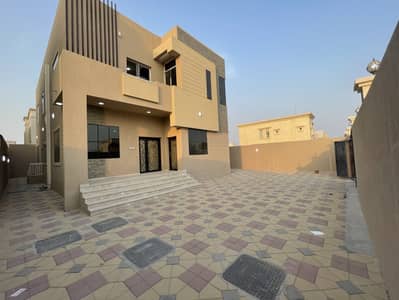 Villa for rent in Ajman, Al-Raqayeb area, places for citizens and Arabs. Excellent villa on an area of 6500 square feet at an attractive price