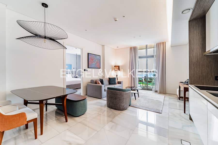 Modern|Luxury Beachfront|Serviced|Balcony Modern|Luxury Beachfront|Serviced|Balcony