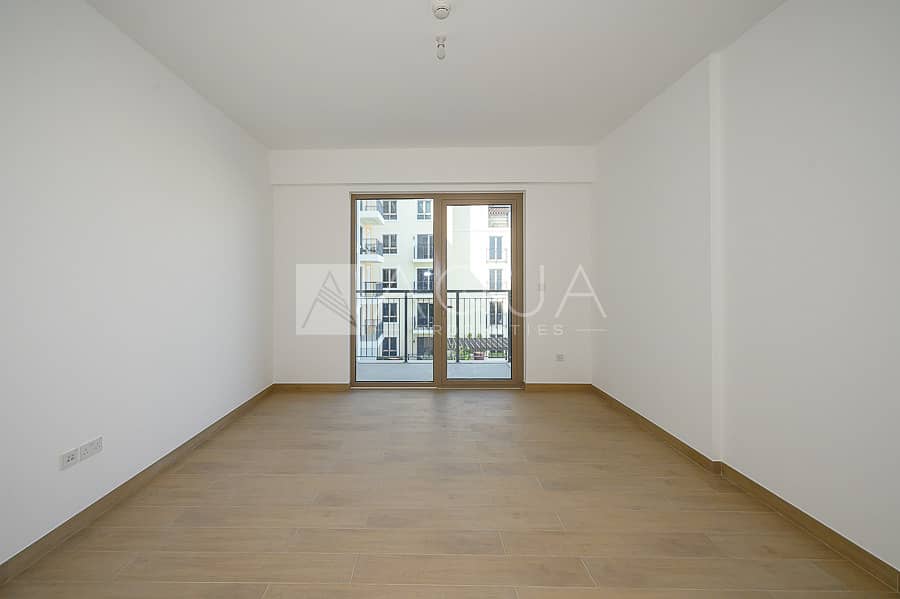 Vacant On Transfer | Sea View | Good Unit Vacant On Transfer | Sea View | Good Unit