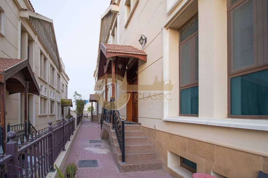 Liwan,Queue point | Furnished 3 bed townhouse | vacant on transfer Liwan,Queue point | Furnished 3 bed townhouse | vacant on transfer