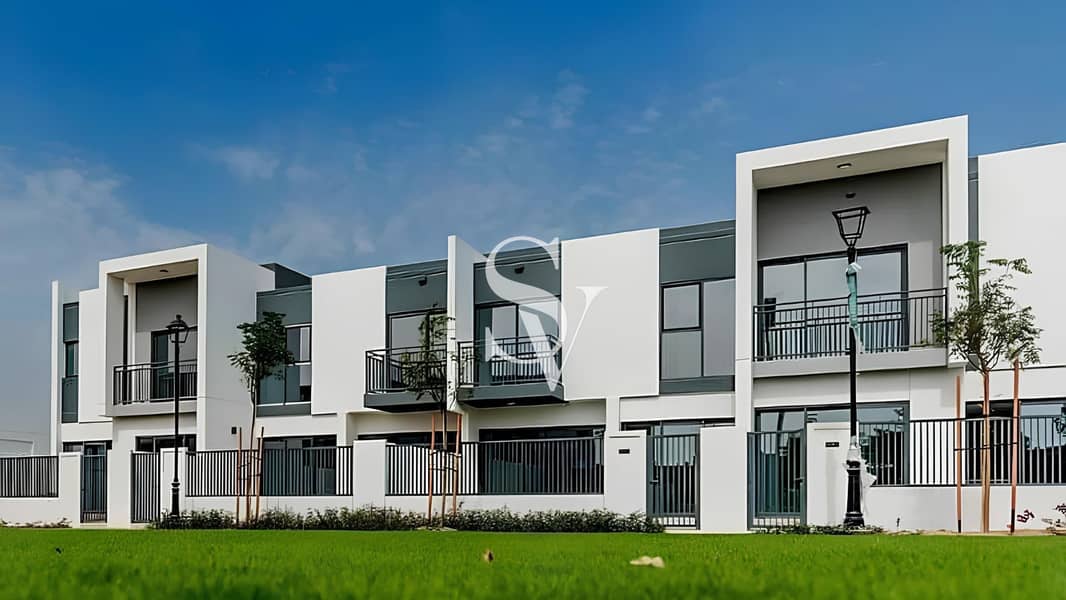 La Rosa 3| Handover Soon| Near Park | No Agent La Rosa 3| Handover Soon| Near Park | No Agent