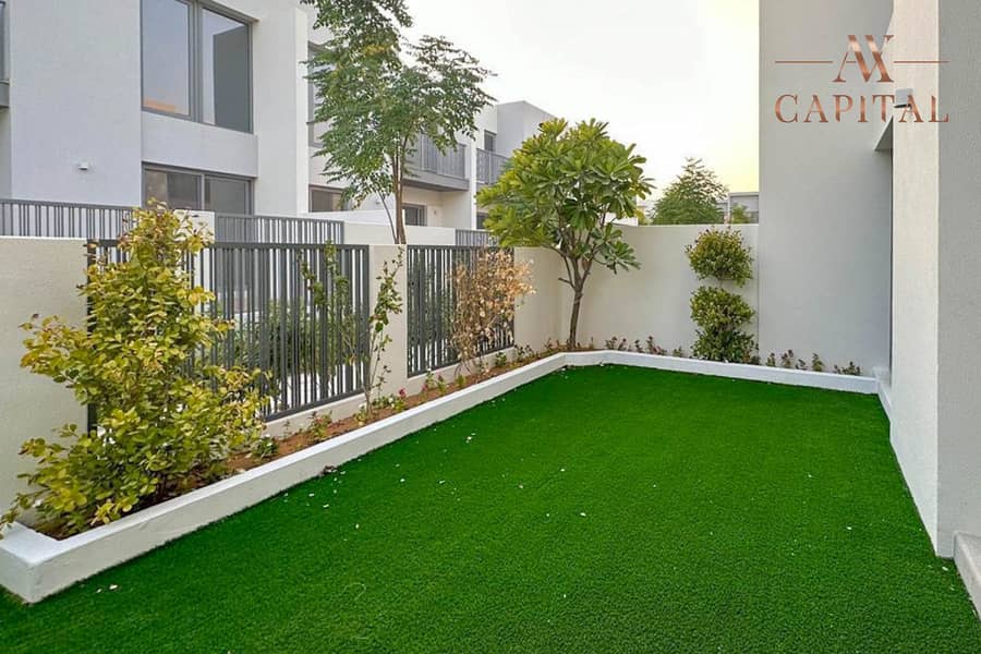 Vacant | Close to Park | Brand New | TEKA Kitchen Vacant | Close to Park | Brand New | TEKA Kitchen