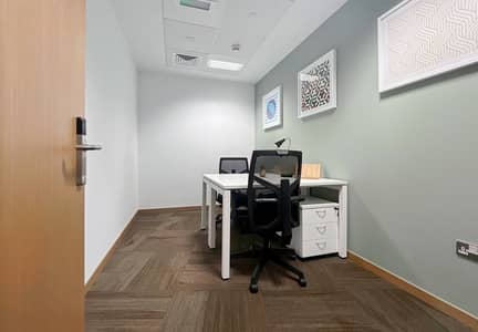 مکتب  للايجار في المنطقة الحرة بمطار دبي، دبي - Regus DAFZA - 2ws. jpg