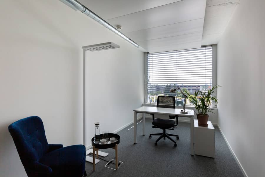 6 Spaces Ambassador 4788 House Zurich Switzerland Office Without People - Ambassador House. jpg