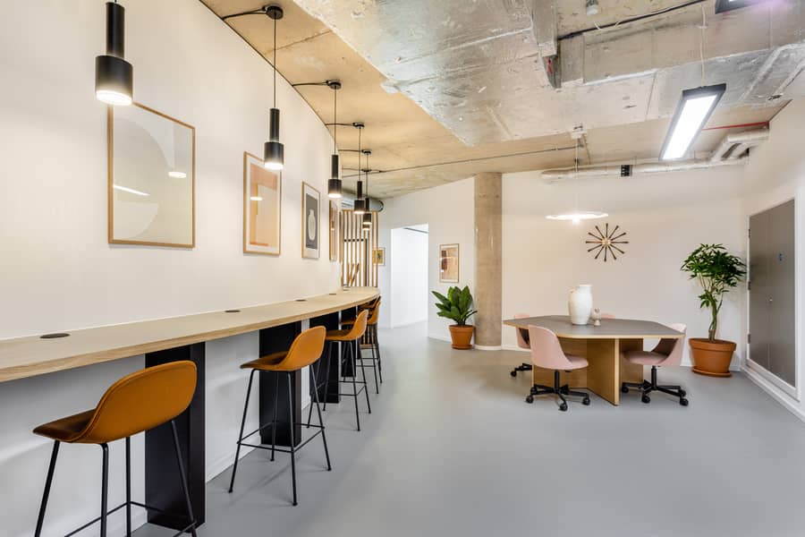 7 Spaces Finsbury Park 5875 London UK Business Lounge 3. jpg