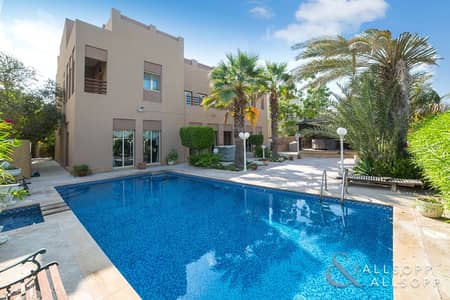 Lake View | 6 Bed | L2 Hattan | Meadows 6 Lake View | 6 Bed | L2 Hattan | Meadows 6