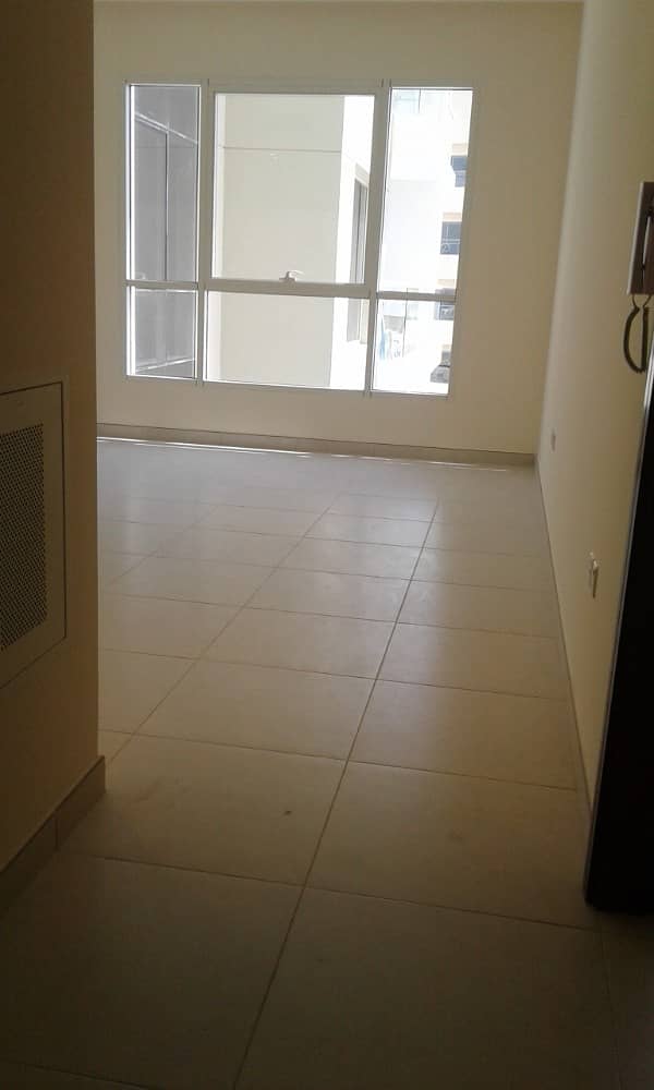 شقة في واحة دبي للسيليكون 2 غرف 75000 درهم - 3690639