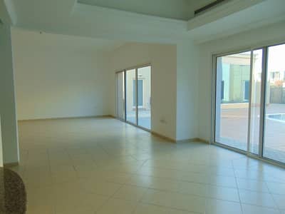 4 Bedroom Villa for Rent in Al Safa, Dubai - Corner Villa with huge private Garden | Free 2 Weeks Period 4 Bedroom Villa for Rent in Al Safa, Dubai - Corner Villa with huge private Garden | Free 2 Weeks Period