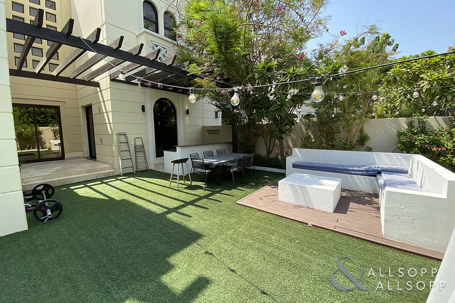 Single Row | Furnished | Four Bedrooms Single Row | Furnished | Four Bedrooms