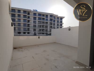 Biggest size studio with big balcony with view of pool and gym