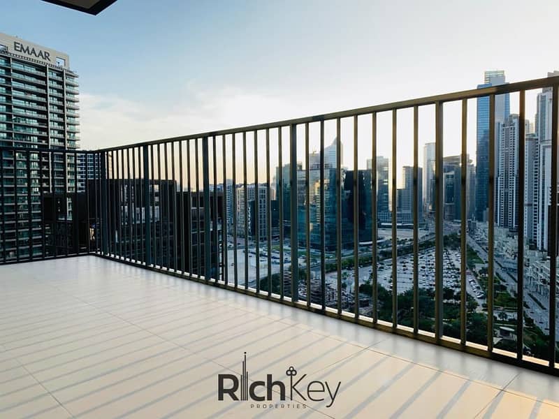 Luxury High Floor | Prime Location | Stunning View Luxury High Floor | Prime Location | Stunning View