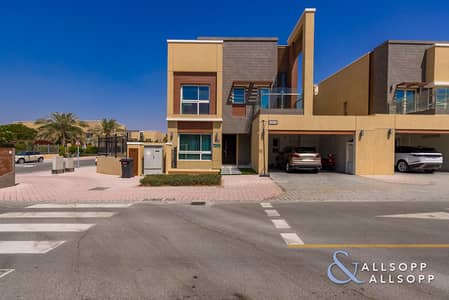 4 Bedroom Villa for Sale in Dubai Science Park, Dubai - Type 4D4 | 4 Bedroom | Vacant on Transfer