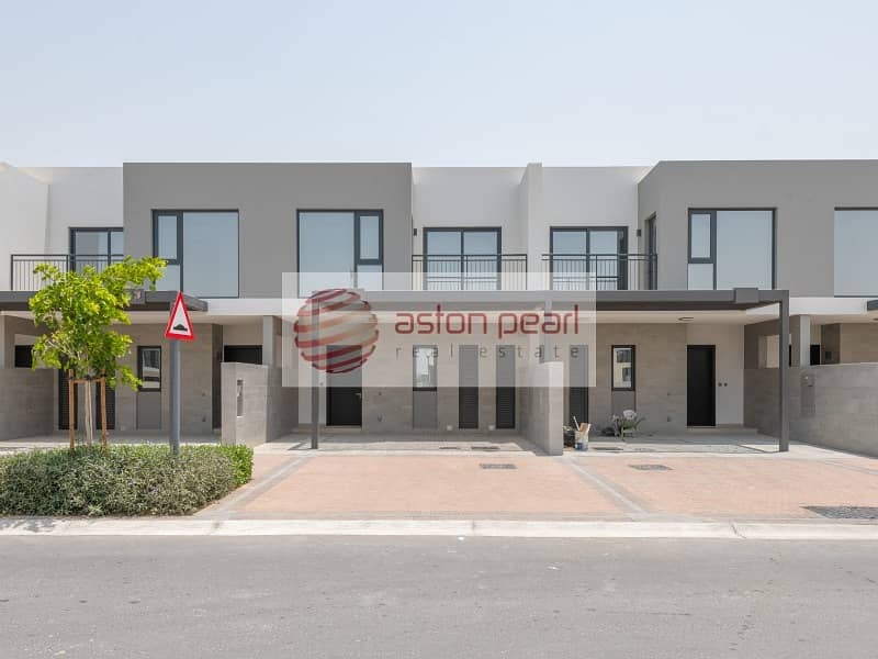 Exclusive | Tenanted | Single Row | Close to Pool Exclusive | Tenanted | Single Row | Close to Pool