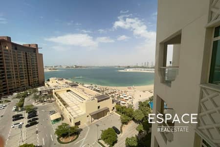 2 Bedroom Apartment for Rent in Palm Jumeirah, Dubai - Furnished - Sea view -  Chiller Free