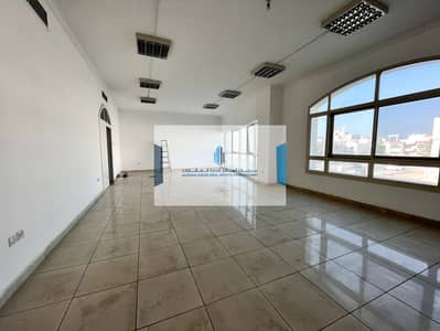 4 Bedroom Flat for Rent in Al Manaseer, Abu Dhabi - FOUR BATHROOMS WITH MAID ROOM