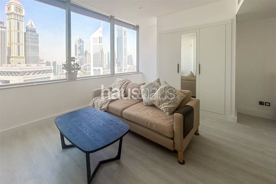 Vacant | Stunning City Views | Luxury Furniture Vacant | Stunning City Views | Luxury Furniture