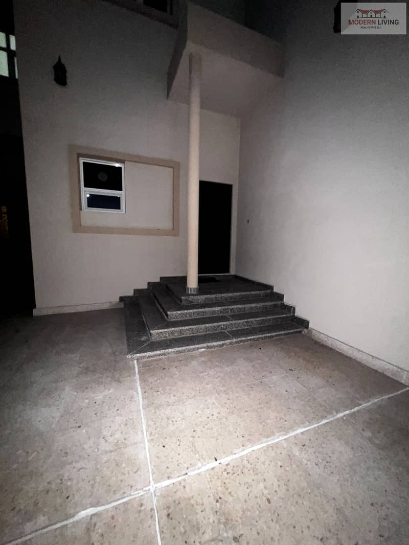 Private Entrance 1BHK Available Opposite To Public Park Private Entrance 1BHK Available Opposite To Public Park