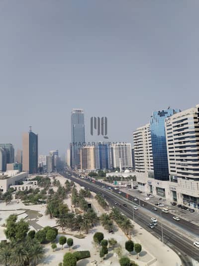 فلیٹ 3 غرف نوم للايجار في الخالدية، أبوظبي - Landmark view