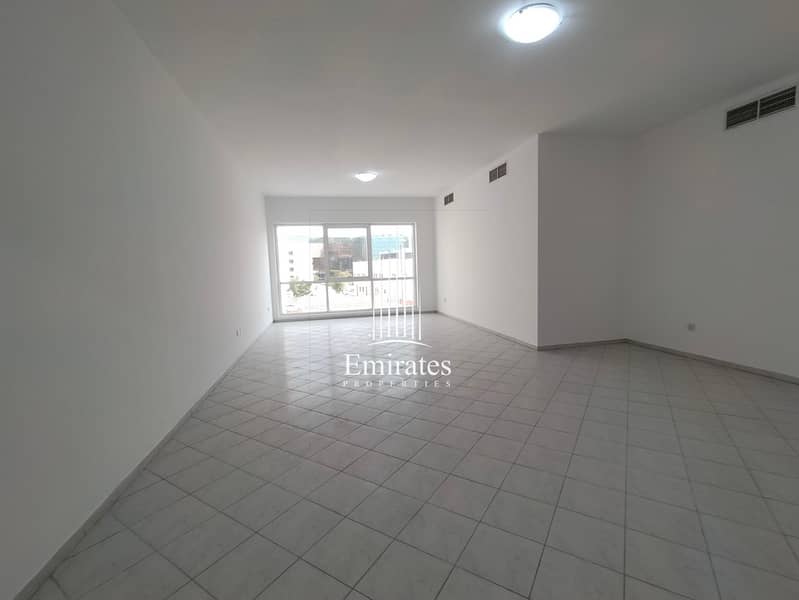 1 BHK APARTMENT WITH LAUNDRY ROOM  | NEAR TO METRO