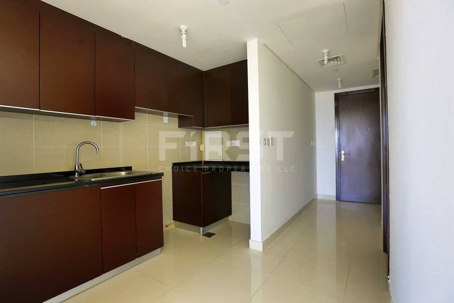 7 Internal Photo of Studio Apartment in Al Maha Tower Marina Square Al Reem Island Abu Dhabi UAE (3). jpg