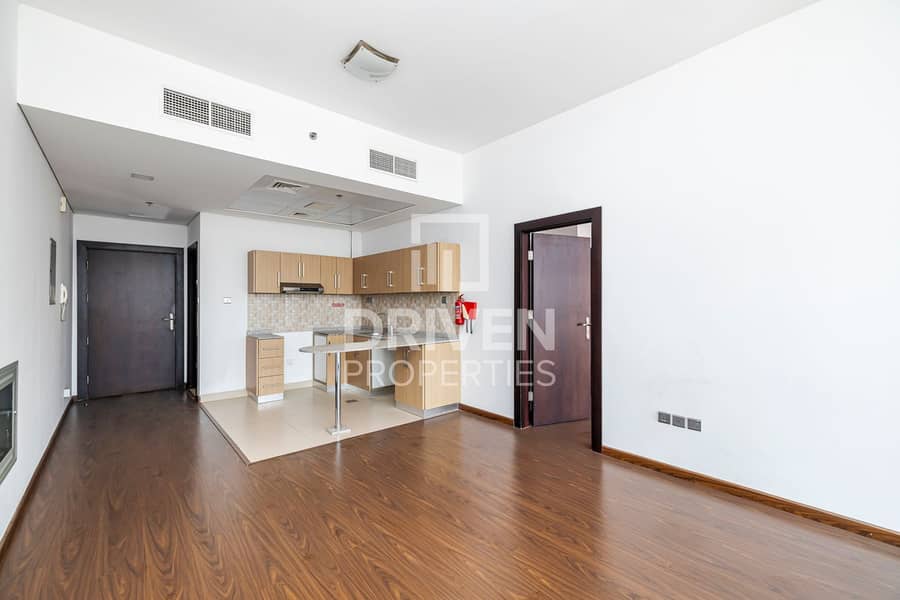Well Maintained and Spacious | High ROI Well Maintained and Spacious | High ROI