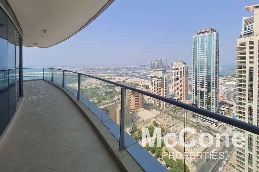 Palm Views | Large Balcony | Quality Amenities Palm Views | Large Balcony | Quality Amenities