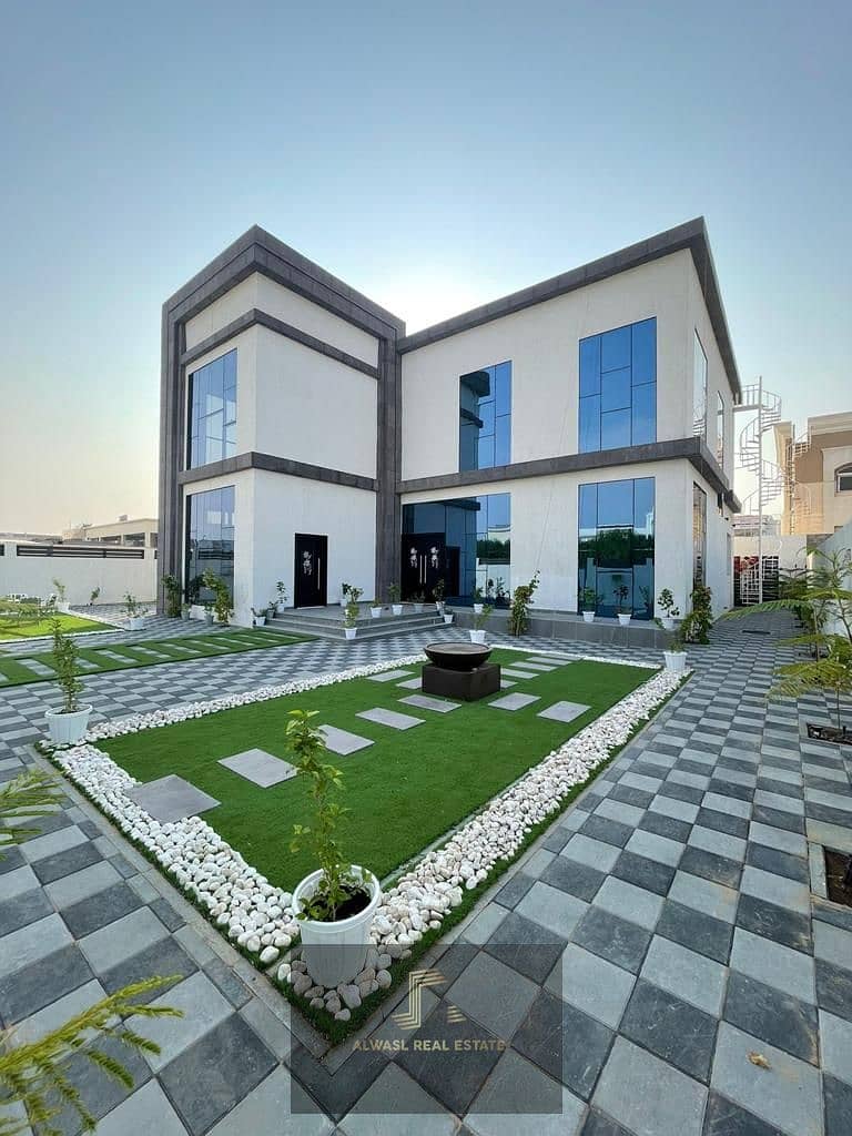 Super Deluxe Villa for sale in Helwan \ corner on two streets, the second piece of the main street