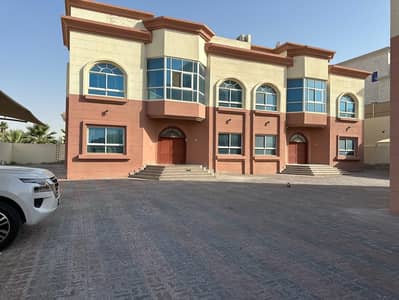 4 Bedroom Flat for Rent in Khalifa City, Abu Dhabi - Outclass Finishing 4 Bedrooms Hall With Nice  Kitchen  Washroom,