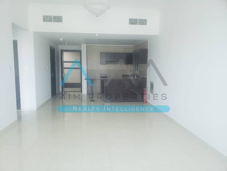 Chiller free/ Huge 2 bedroom / Apartment Amazing View Easy access to road Chiller free/ Huge 2 bedroom / Apartment Amazing View Easy access to road
