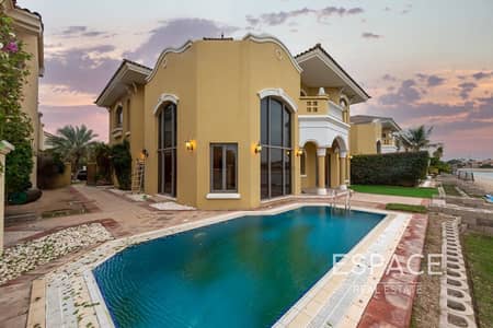4 Bedroom Villa for Sale in Palm Jumeirah, Dubai - Central Rotunda | Vacant Soon| 4 Bedrooms