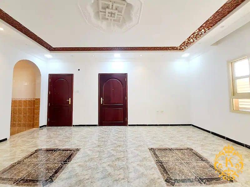Квартира в Аль Шамха, 2 cпальни, 45000 AED - 5881330