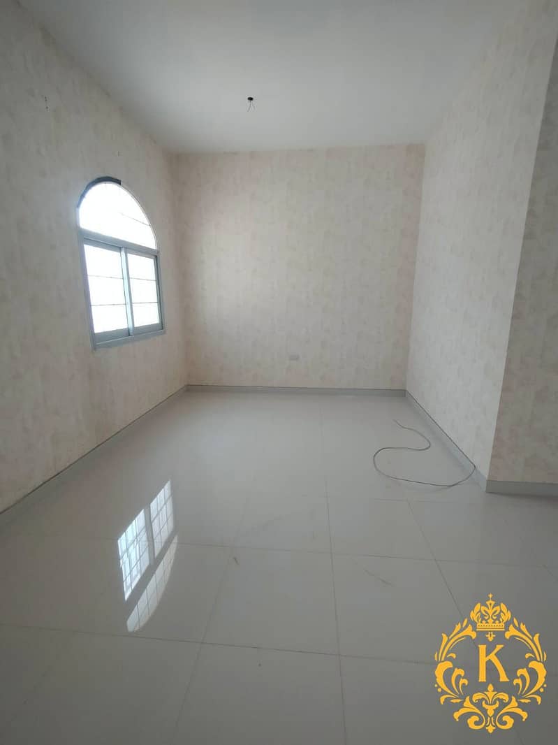 Квартира в Аль Шамха, 2 cпальни, 42000 AED - 6813788