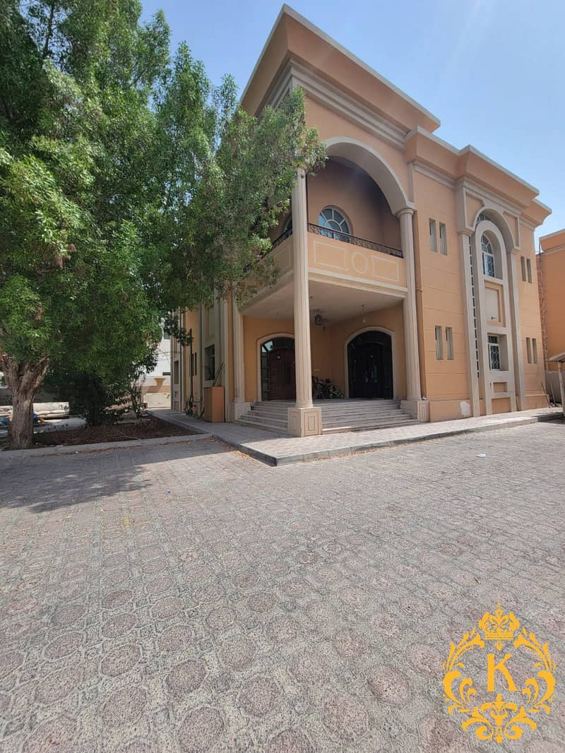 SPACIOUS ONE BEDROOM HALL AVAILABLE WITH GOOD PRICE WARDROBES ARE IN IT NEAT AND CLEAN APARTMENT PARKING INSIDE VILLA CLOSE TO BURJEEL HOSPITAL SPACIOUS ONE BEDROOM HALL AVAILABLE WITH GOOD PRICE WARDROBES ARE IN IT NEAT AND CLEAN APARTMENT PARKING INSIDE VILLA CLOSE TO BURJEEL HOSPITAL