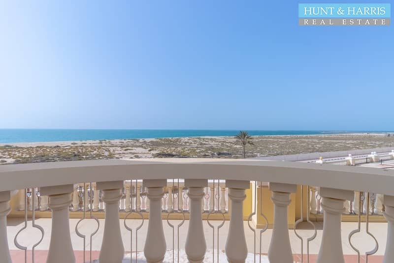 Tastefully Furnished - 12 Cheques - Stunning Sea View Tastefully Furnished - 12 Cheques - Stunning Sea View