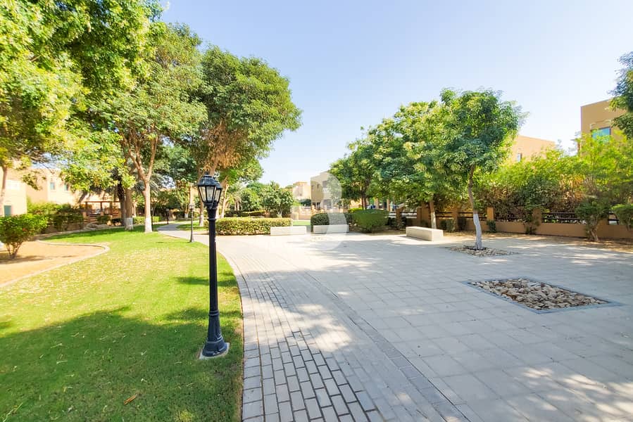 HOT! Single row | Next to Park | RENTED HOT! Single row | Next to Park | RENTED