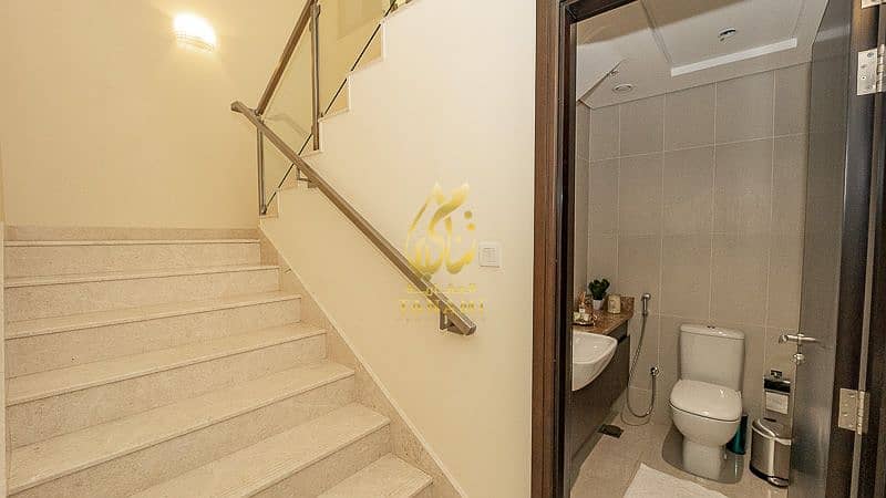16 R6II1116 - Copy. jpg