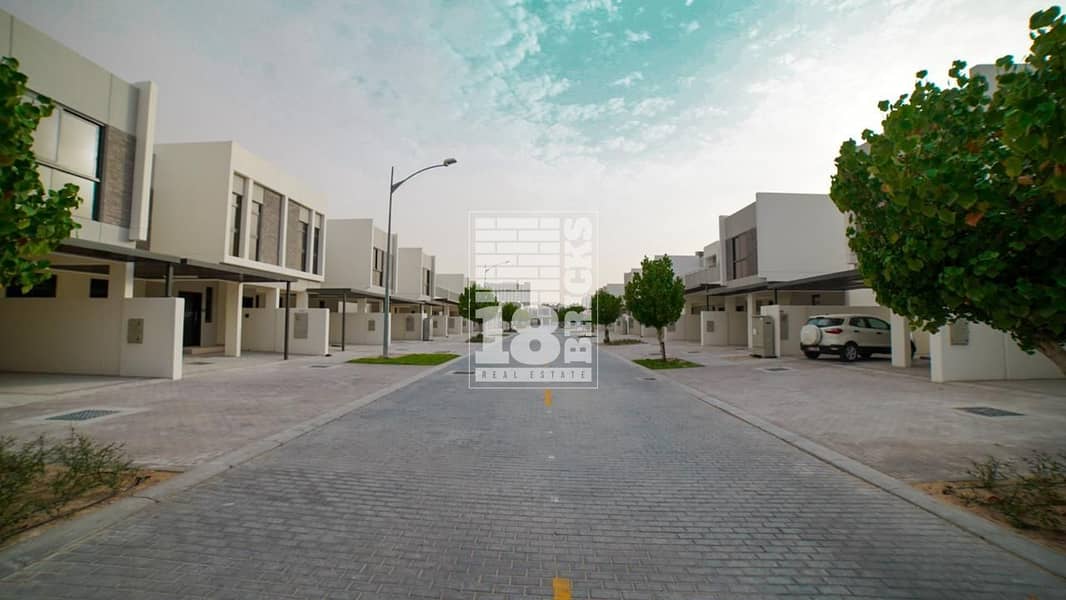 Bulk Deal | Mid/Corner | 6 Townhouse Plots