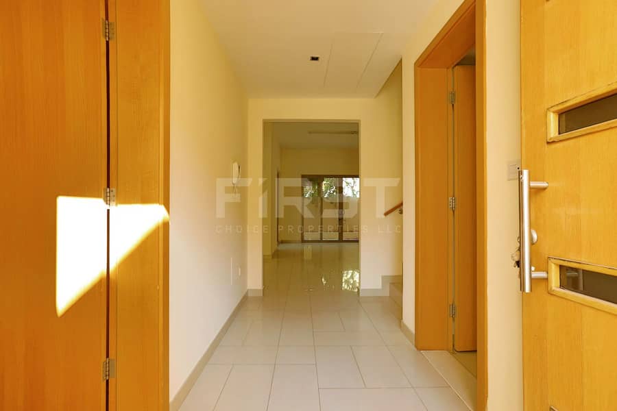 9 Internal Photo of 4 Bedroom Villa in Al Raha Gardens Abu Dhabi UAE (1). jpg