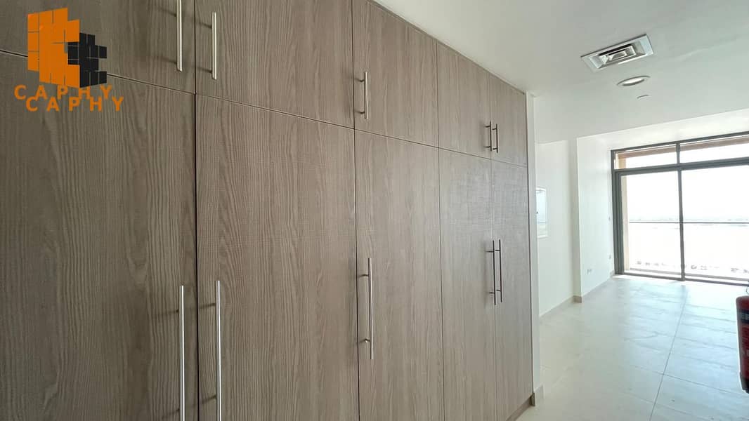 11 Modern Spacious Studio in the Heart of Saadiyat| 8th floor with a view!