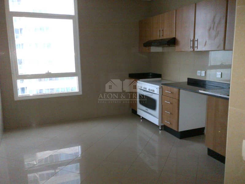 7 Spacious 2 Bedroom with Maids Apt in Marina Crown