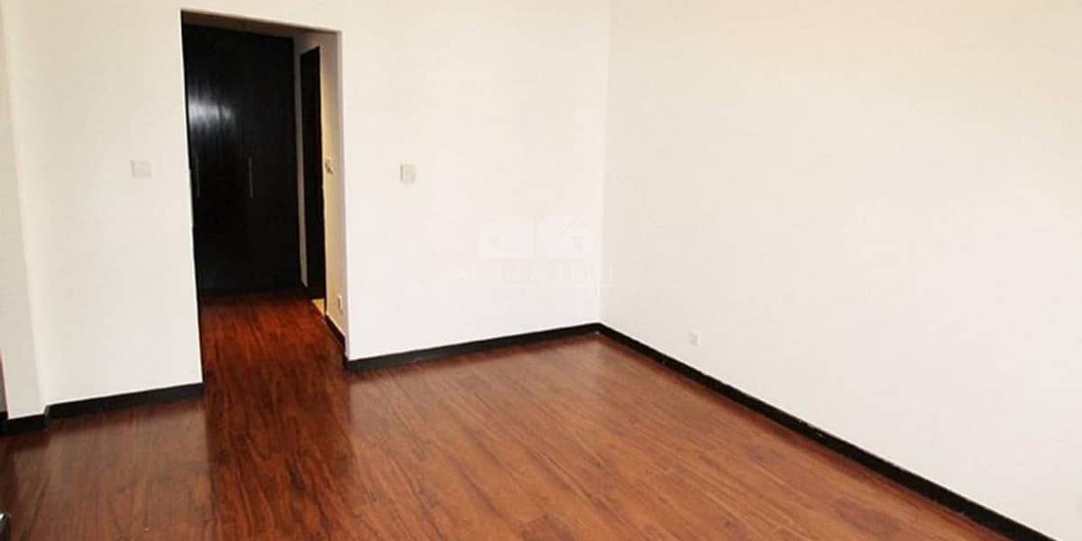 5 JLT Green lakes S3 Spacious 2 bed room + maid's 1680