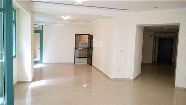 10 Spacious 2 Bedroom with Maids Apt in Marina Crown