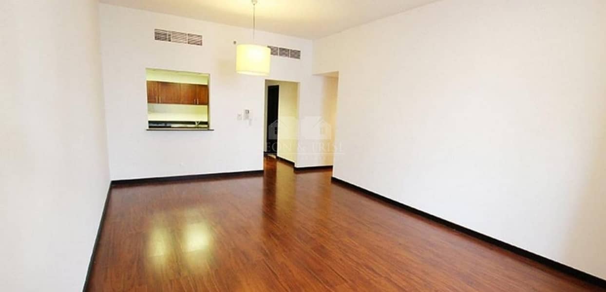 9 JLT Green lakes S3 Spacious 2 bed room + maid's 1680