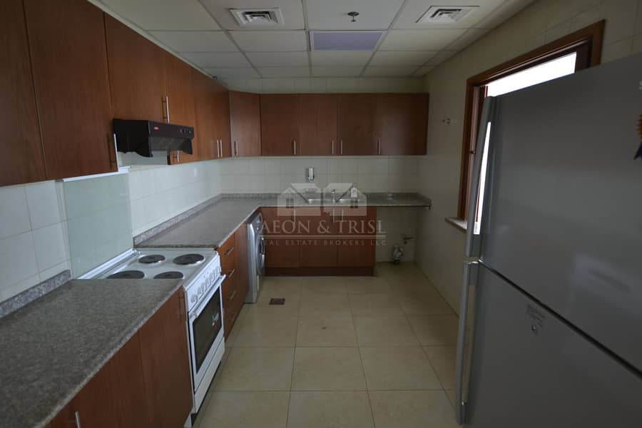 8 Well Maintained 2Bed High Floor | Chiller Free