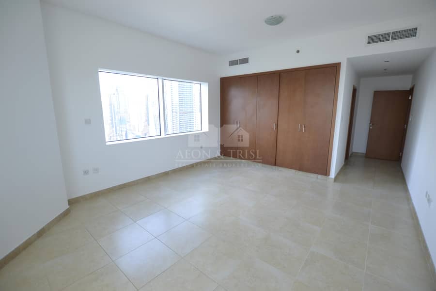 19 Well Maintained 2Bed High Floor | Chiller Free