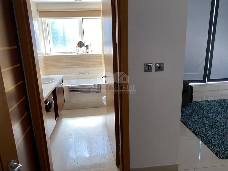 11 Marina View 2 bed+Maid+Study+Store Terrace Apt