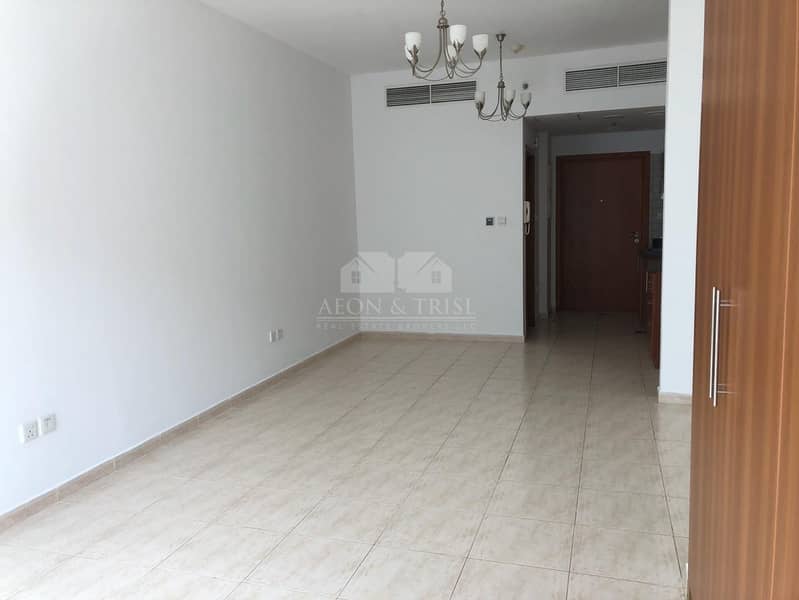 4 Best Offer Large Studio Ready For Rent In Skycourt Towers With Community View