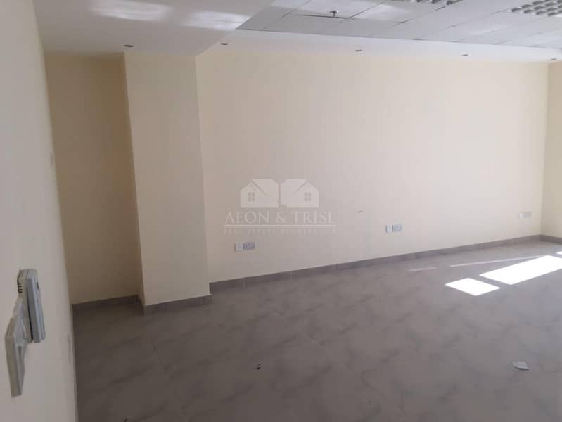 8 GOOD LOCATED Office in DBC1