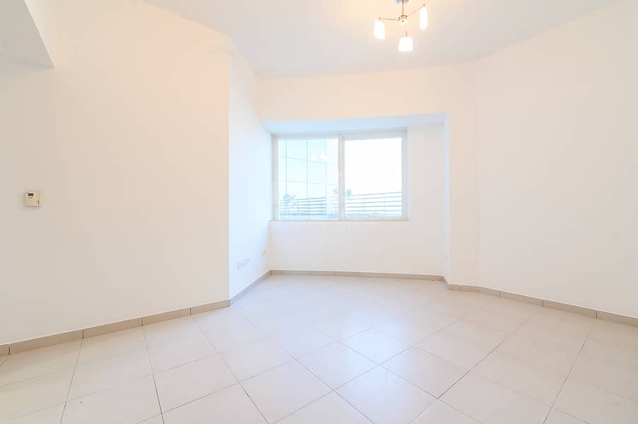 5 Unique 1Bedroom Include Private  Sky Garden In terrace ( Very Spacious Layout